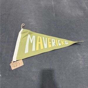 Kailenny X Salty Edition Pennant Mavericks Flag